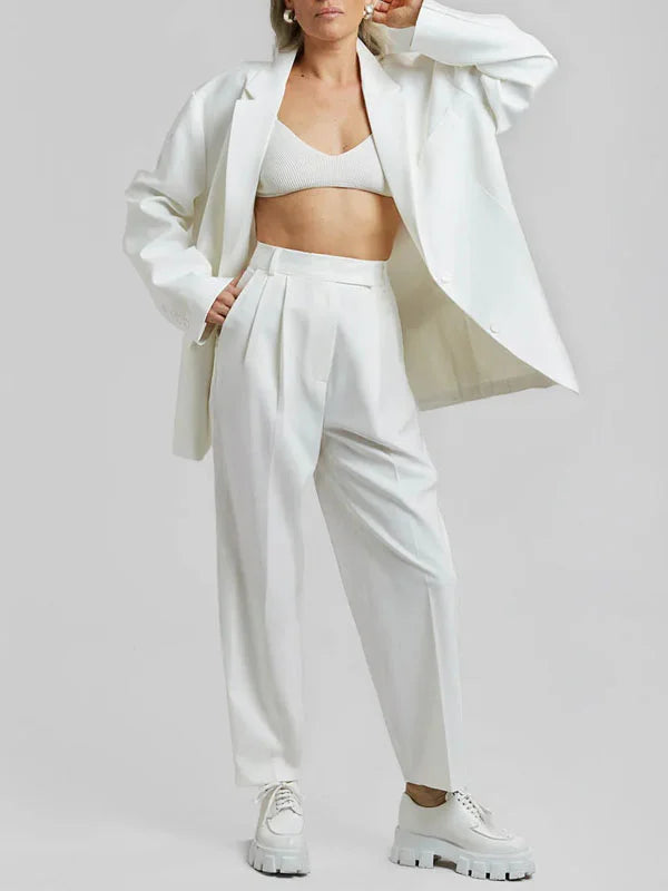 Noelia - Blazer oversize de líneas limpias color blanco