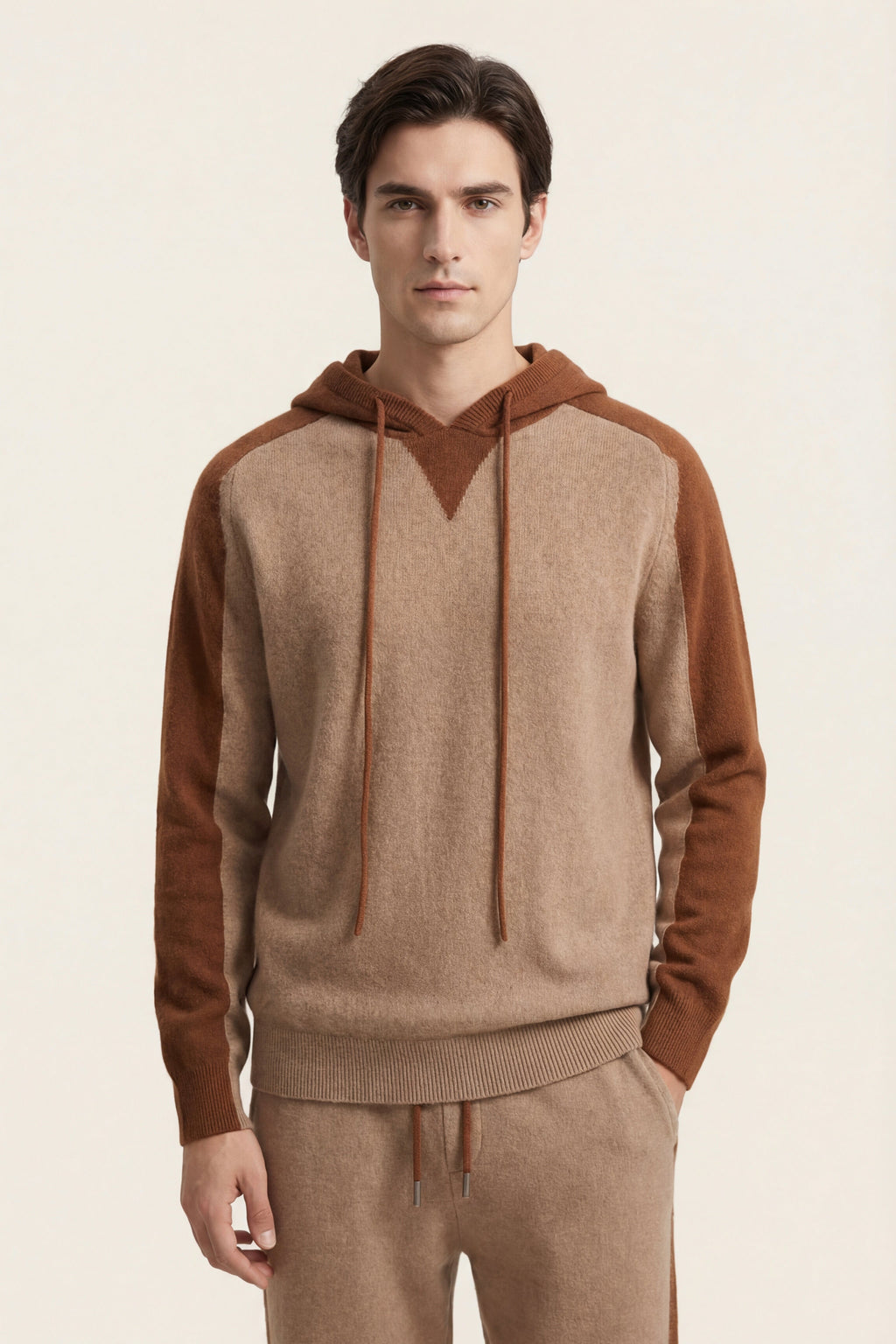 Manuel - Conjunto de Firma Beige con Capucha