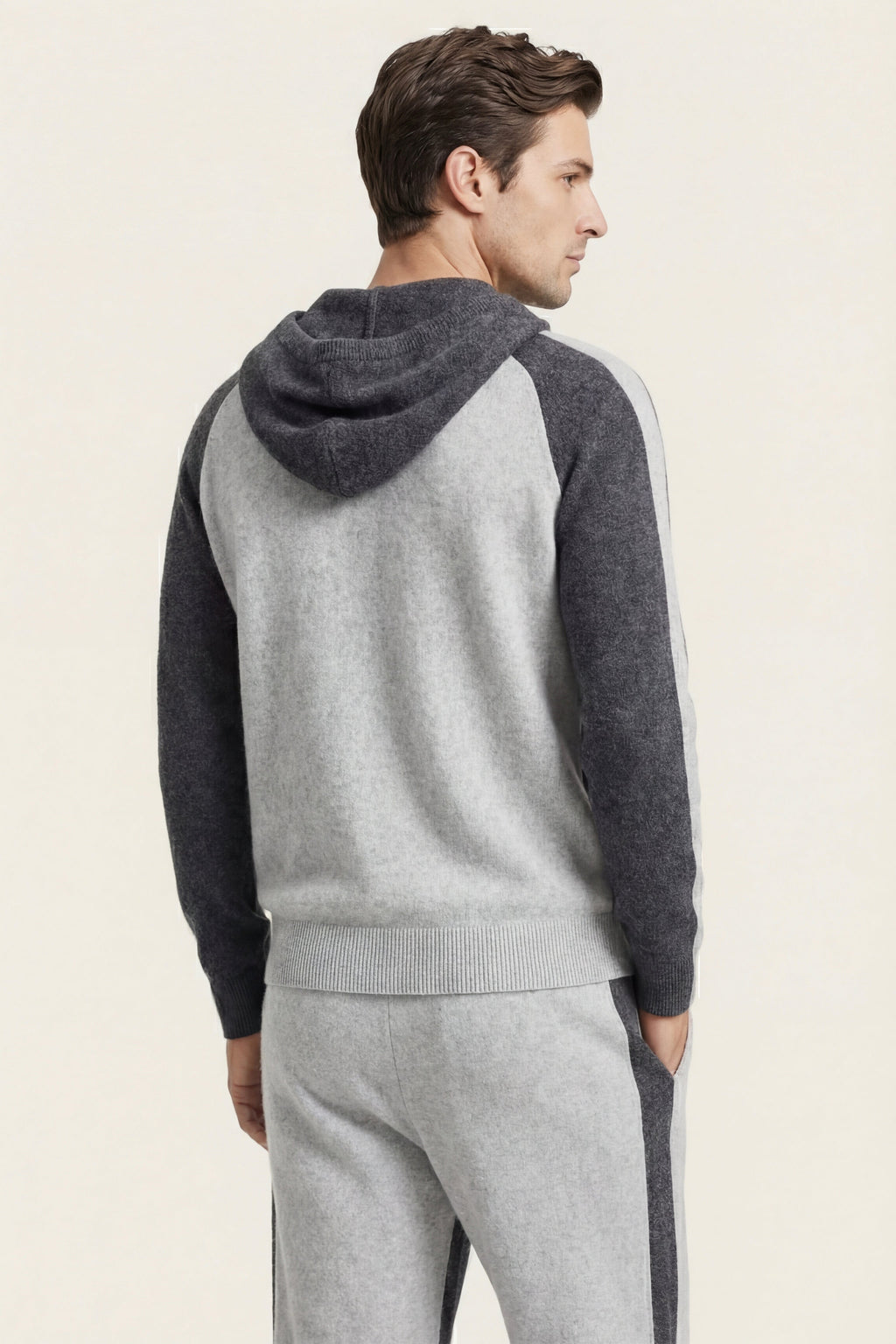 Cesar - Conjunto de Firma Gris con Capucha