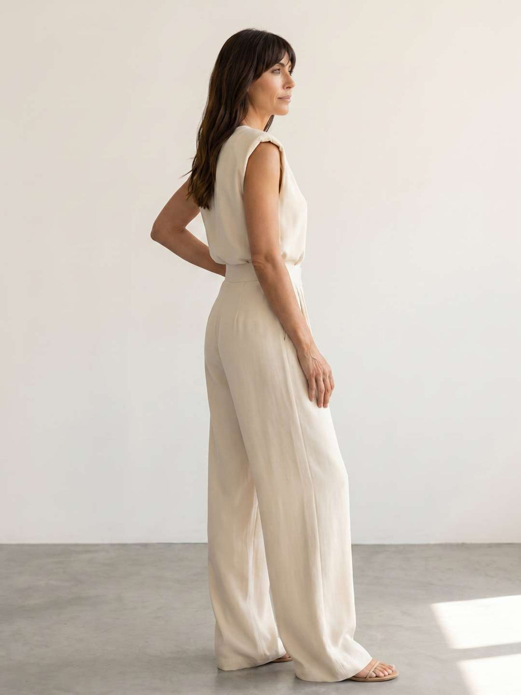 Clara - Conjunto fluido de top estructurado y pantalón ancho