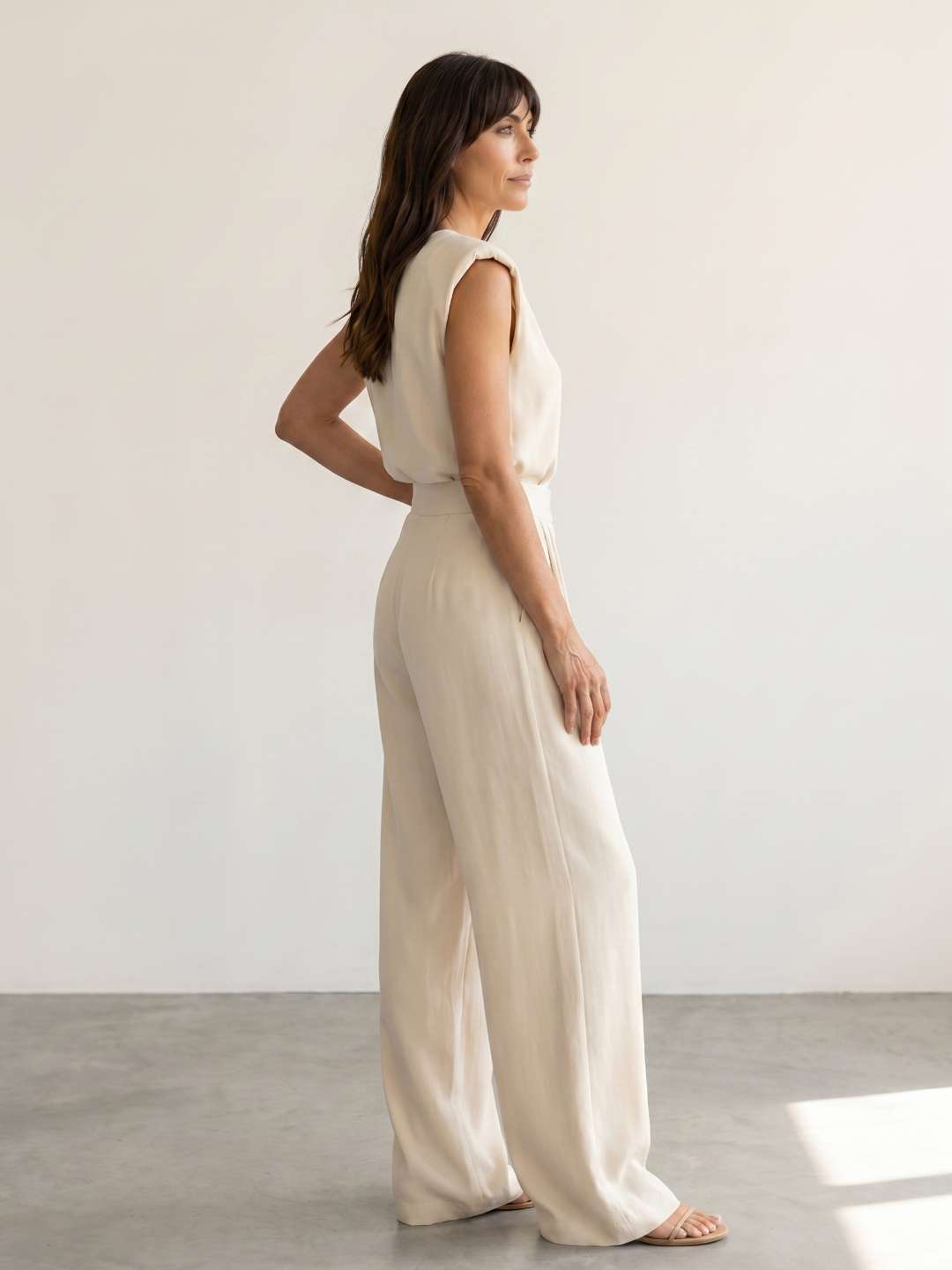 Clara - Conjunto fluido de top estructurado y pantalón ancho
