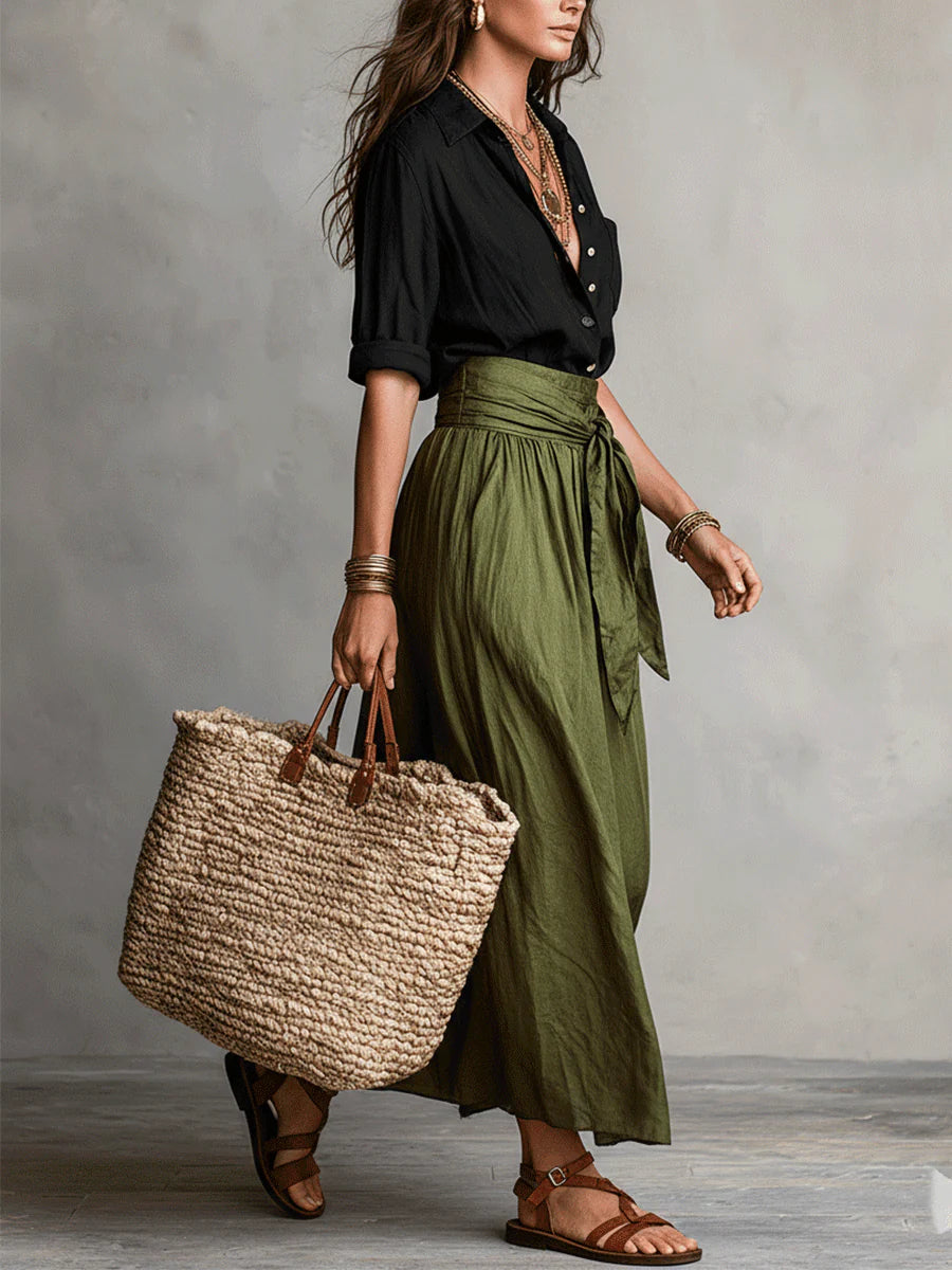Aitana | Ensemble à deux pièces avec chemise noire et jupe midi vert olive pour femme
