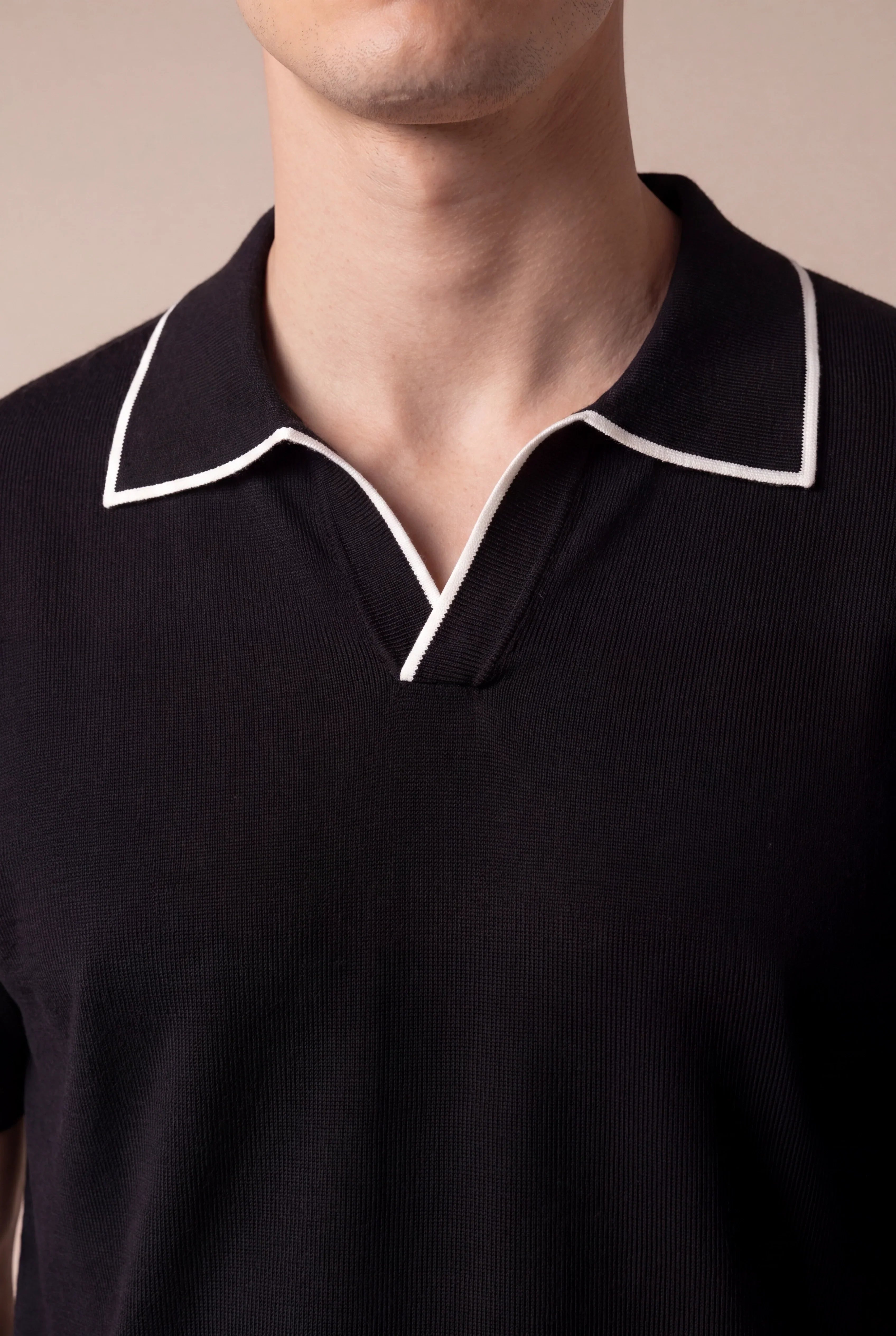 Vicente - Polo negro sin botones