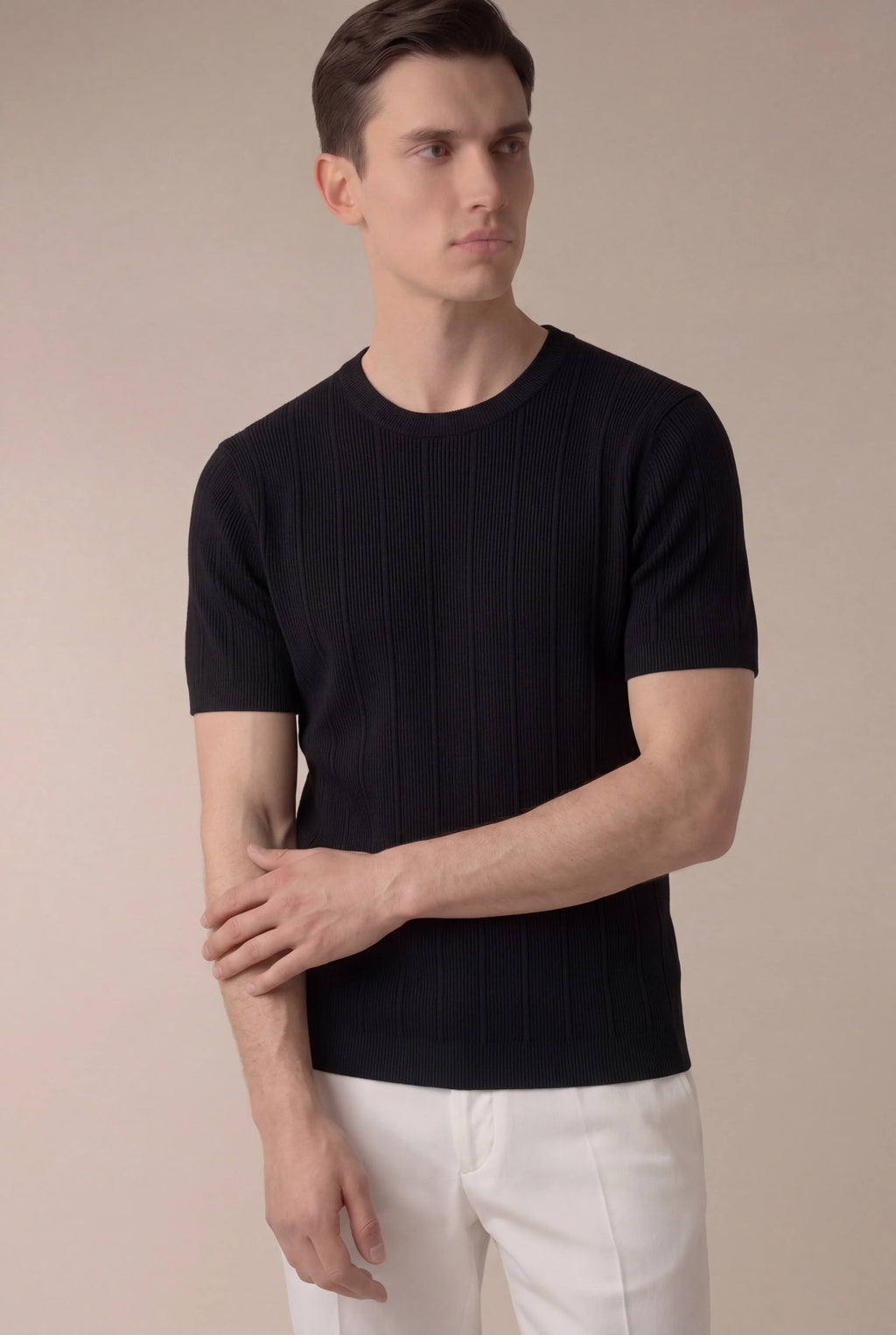 Elias - Camiseta Negra Elegante