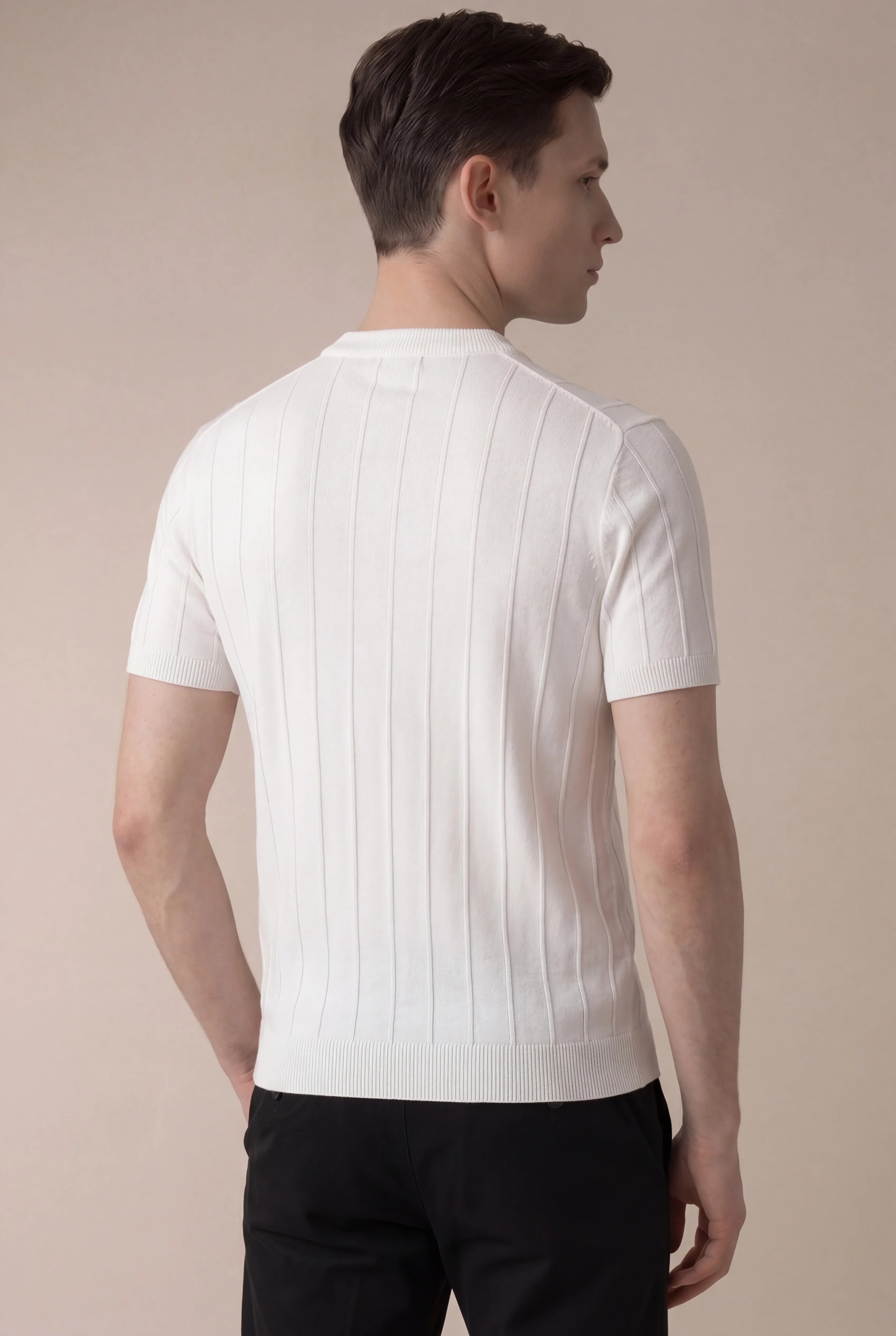 Christian - Camiseta Blanca Elegante