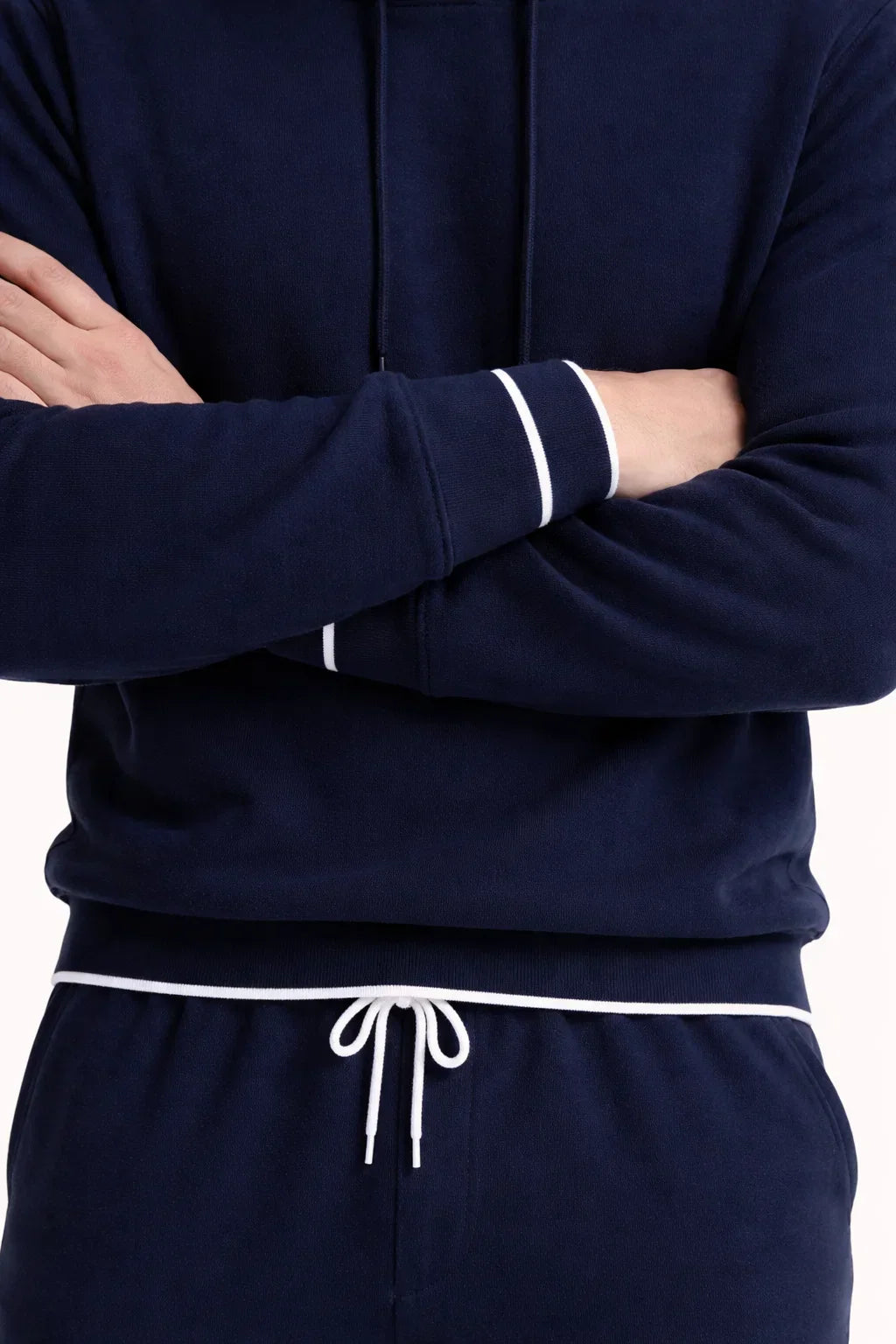 David - Conjunto de Firma Azul Marino con Capucha